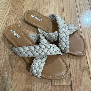 NWOT Crossover Braided Sandals for Women